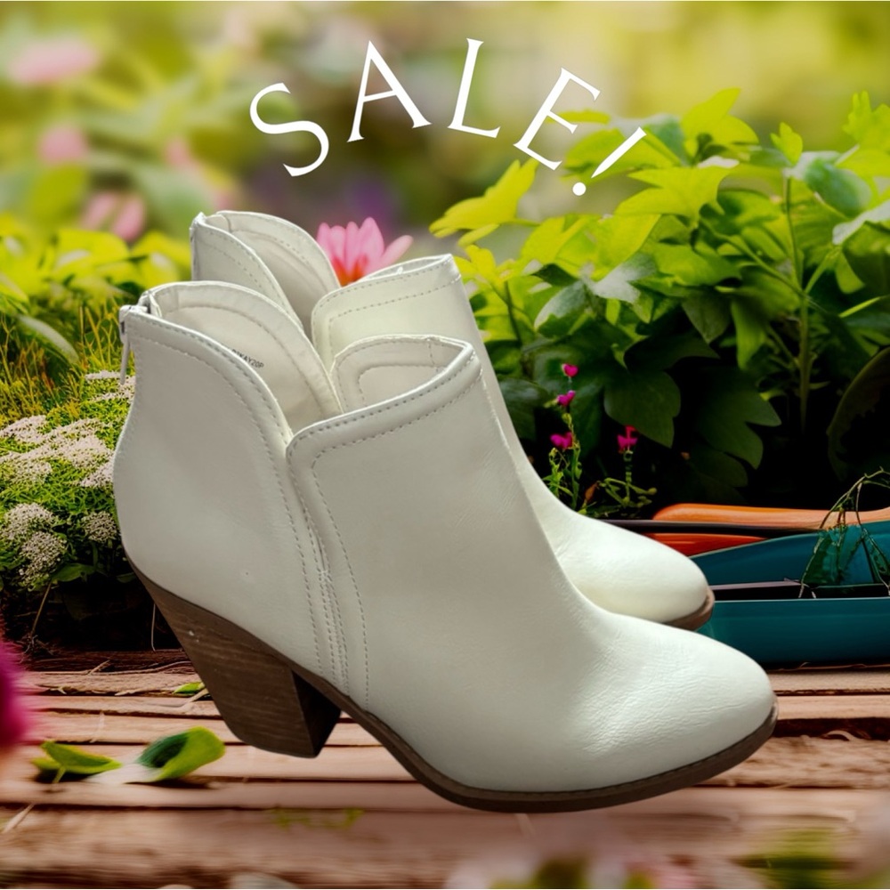Joie cream ankle boots Size 8.5
Worn once